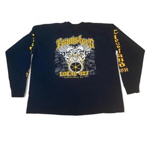Union made Y2K Black Long Sleeve Graphic Tee with Yellow Print
